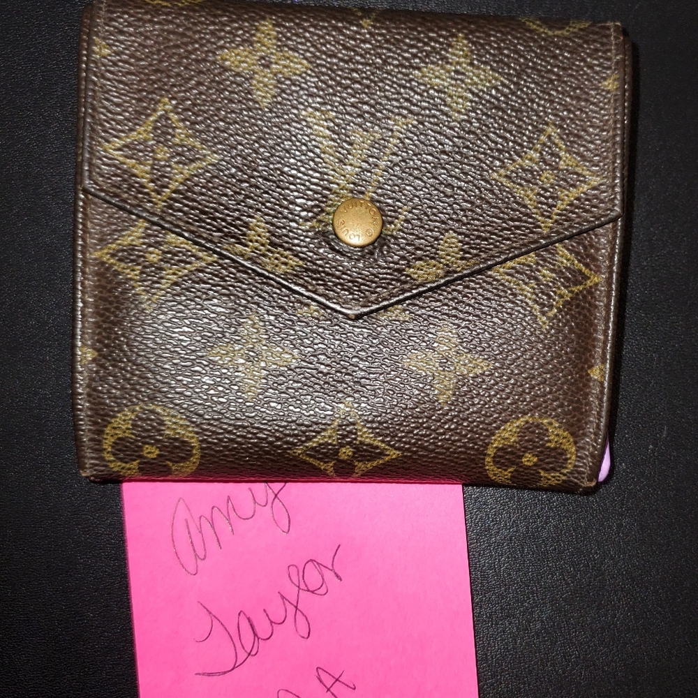 Louis Vuitton Elise Bifold wallet